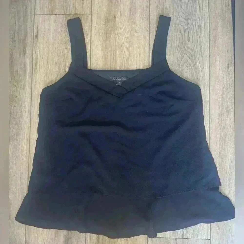 Banana Republic Double Layer Flowy tank top blouse